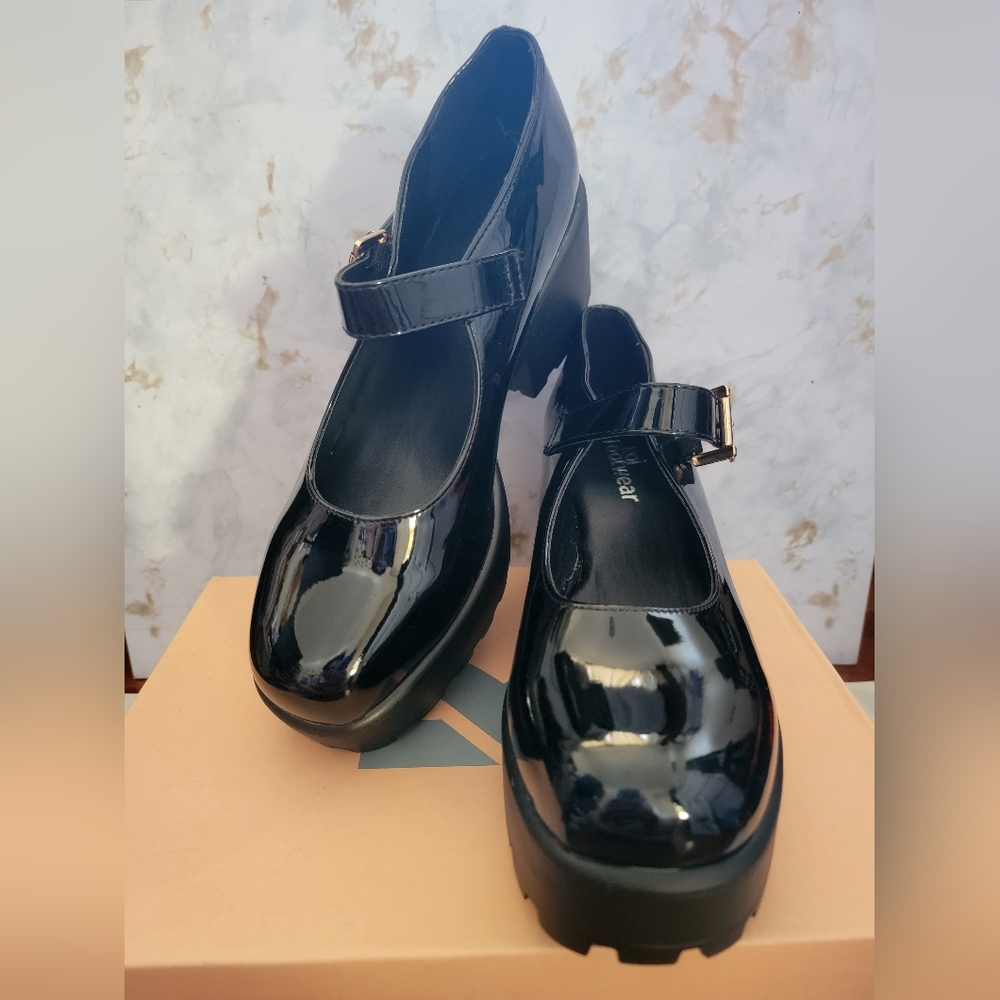 TIRA Black Mary Jane Shoes Patent Edition (Koi Footwearl